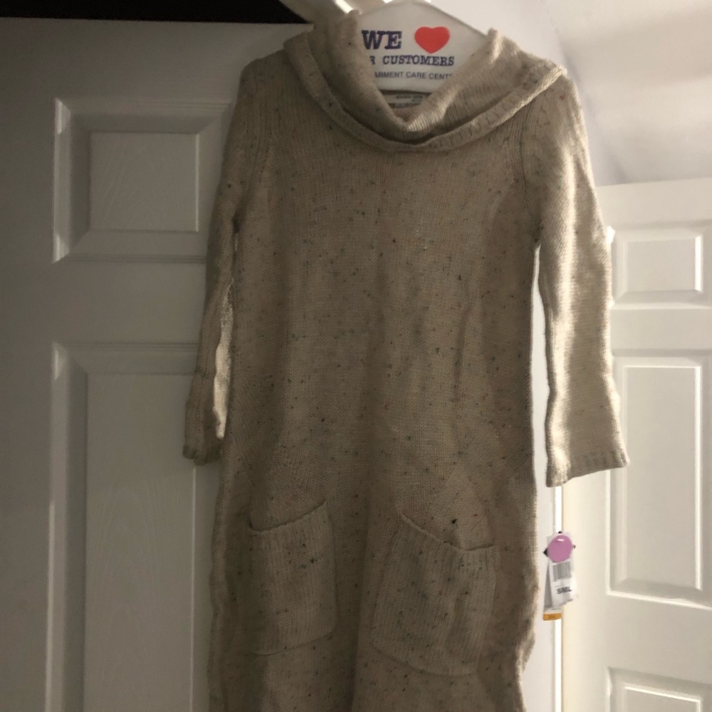 Studio one sweater dress size small
